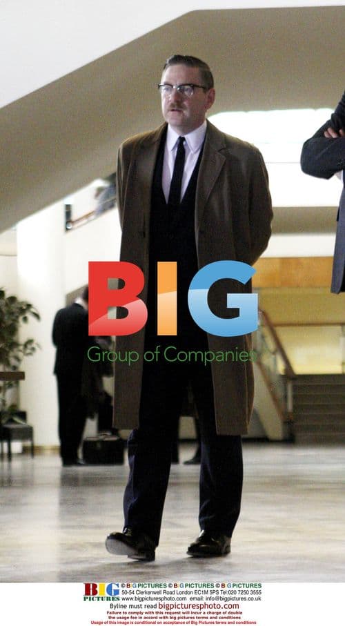 Richard Curtis directs "The Boat That Rocked"