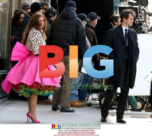 Isla Fisher and Hugh Dancy filming 'Confessions of a Shopaholic'