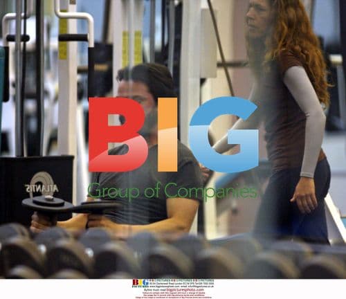 Keanu Reeves Pumps Iron at Gym