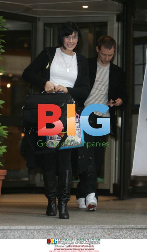 Soap Stars Leave Royal Gardens Hotel