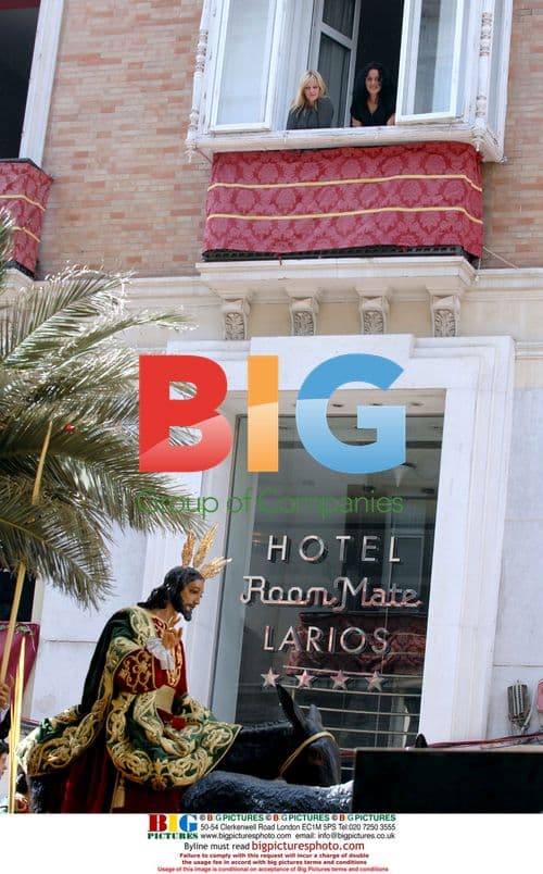 Antonio Banderas and Melanie Griffith with his mother