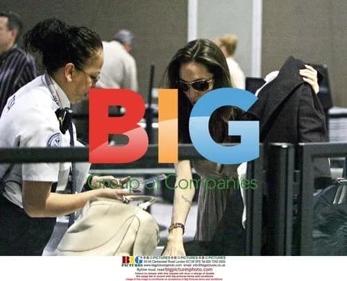 Pregnant Angelina Jolie departs from Austin, Texas