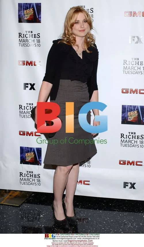 Alexandra Breckenridge at "The Riches" Season Two Premiere
