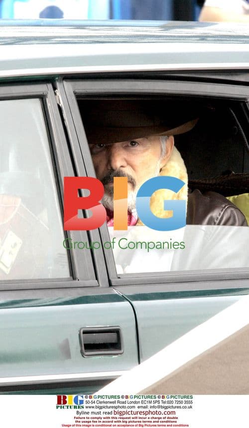 Burt Reynolds Filming 'A Bunch of Amateurs' in London