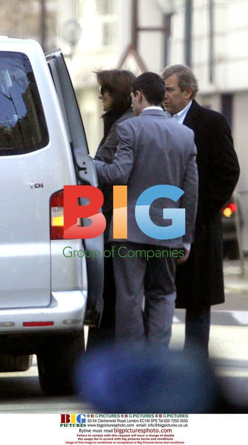 Cecilia Sarkozy leaves for NY with lover to wed