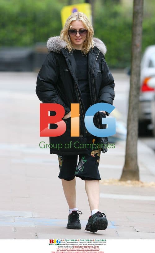 Madonna goes to gym with 'Remix Ideas' note