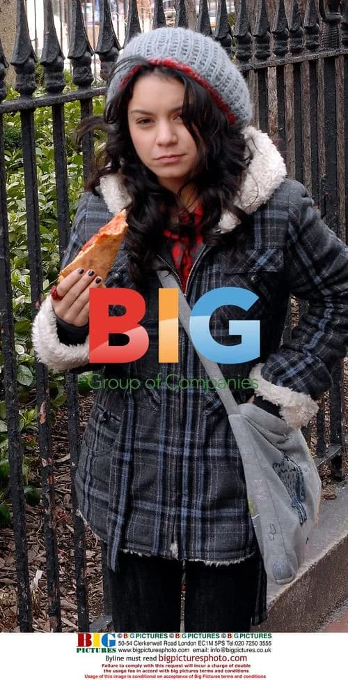 Vanessa Hudgens and Gaelan Connell filming 'Will'
