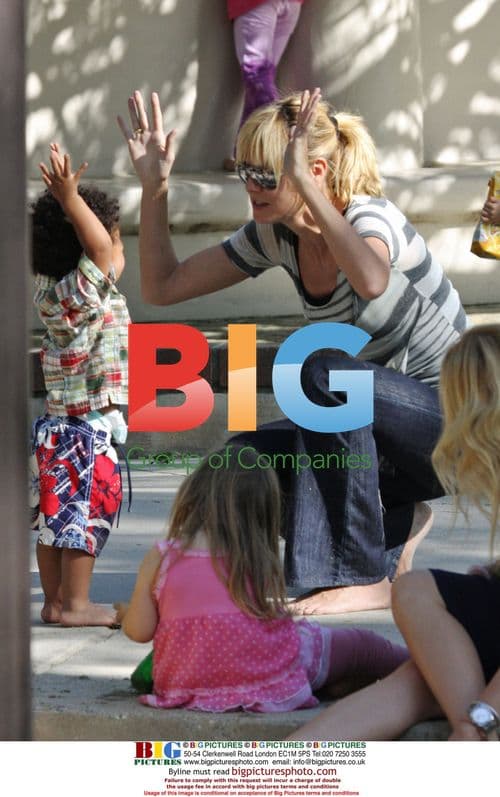 Heidi Klum and Kids Spend Day at Park