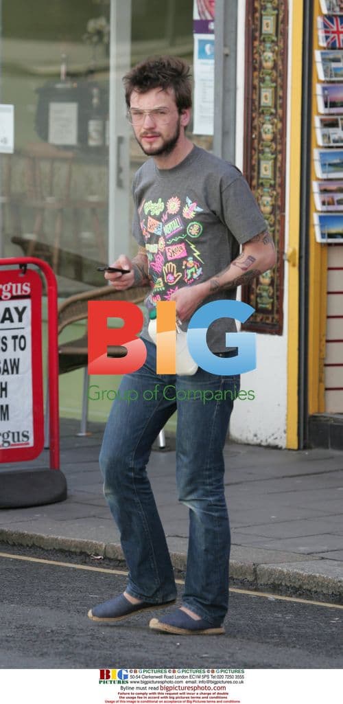 WORLD RIGHTS: Singer Sam Preston out for milk