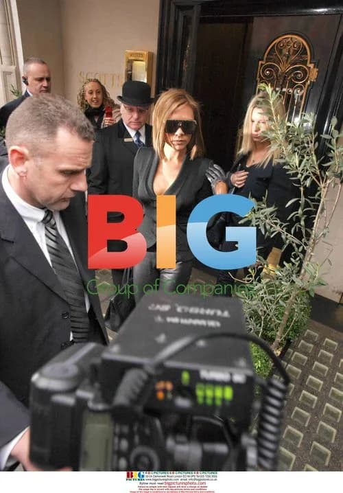 Victoria Beckham Leaving London Restaurant