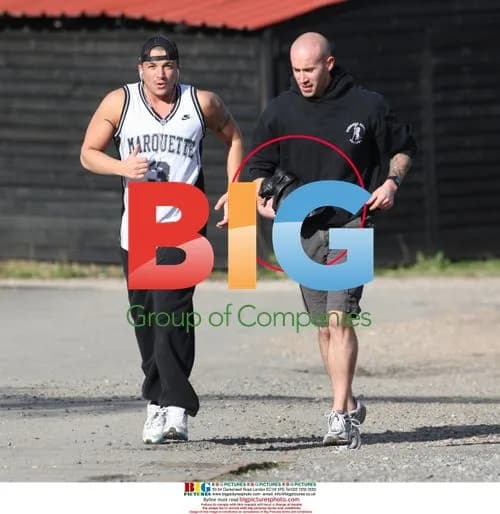 Peter Andre Jogging With Fitness Trainer