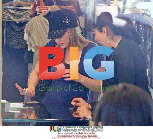 Hilary Duff Leaves H. Lorenzo