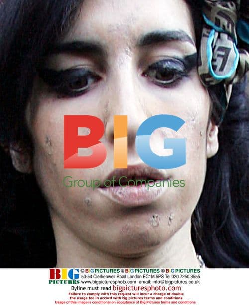 Amy Winehouse Leaving Home to Visit Husband in Prison