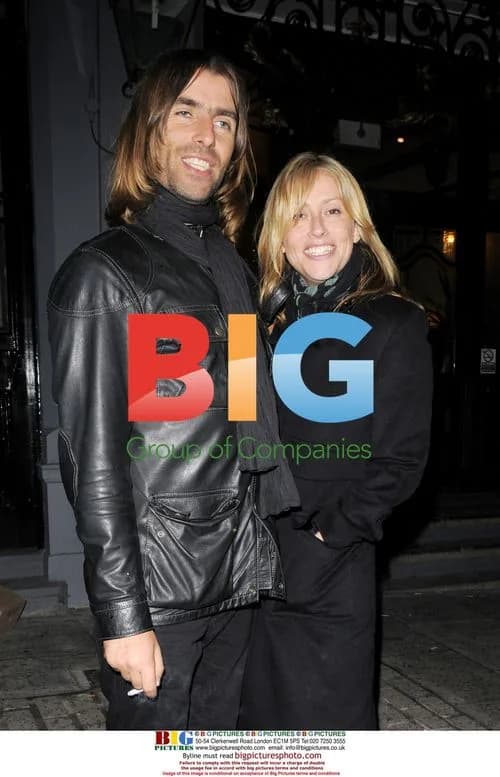 Liam Gallagher and Nicole Appleton Leave Pub