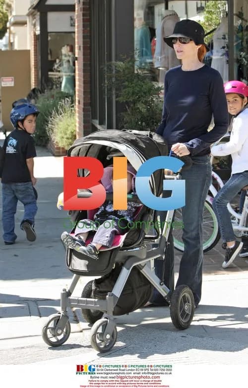 Marcia Cross and Daughter Out Shopping