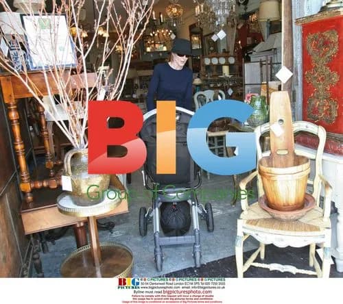 Marcia Cross and Daughter Shopping
