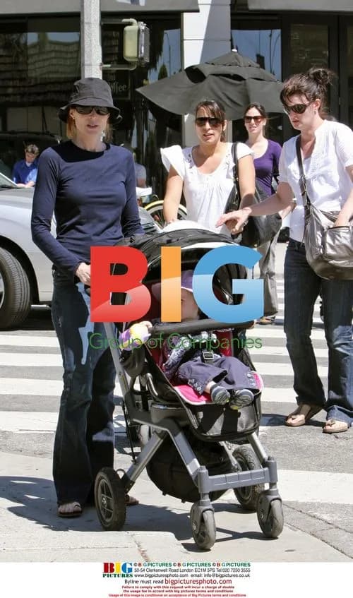 Marcia Cross and Daughter Shop with Police Escort
