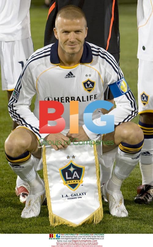 David Beckham poses for Galaxy team photo