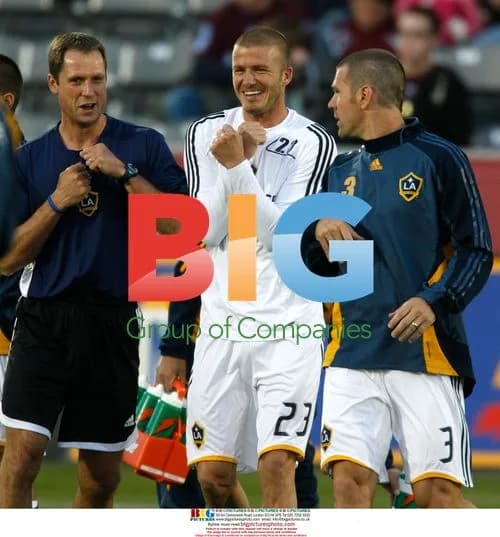 David Beckham warms up with Galaxy teammates
