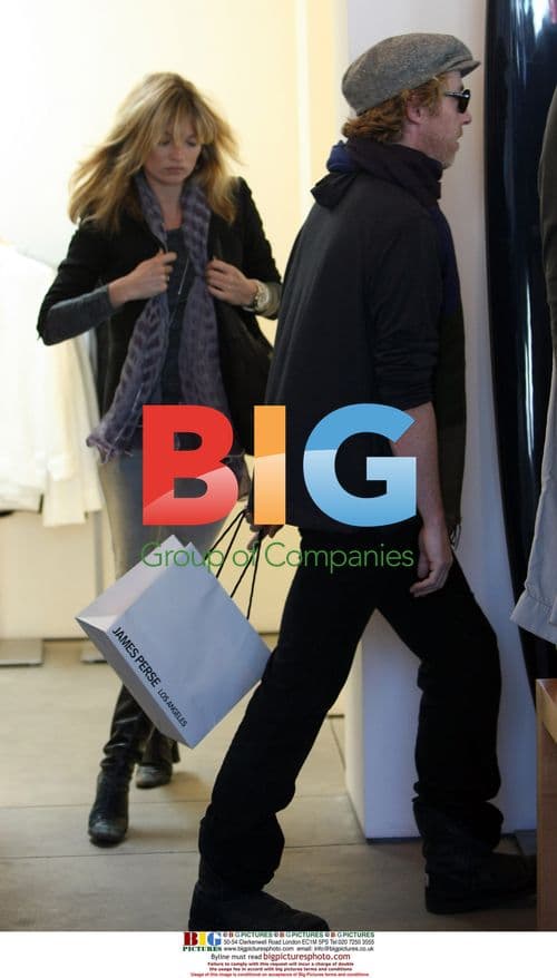 Kate Moss Shopping in Malibu, LA