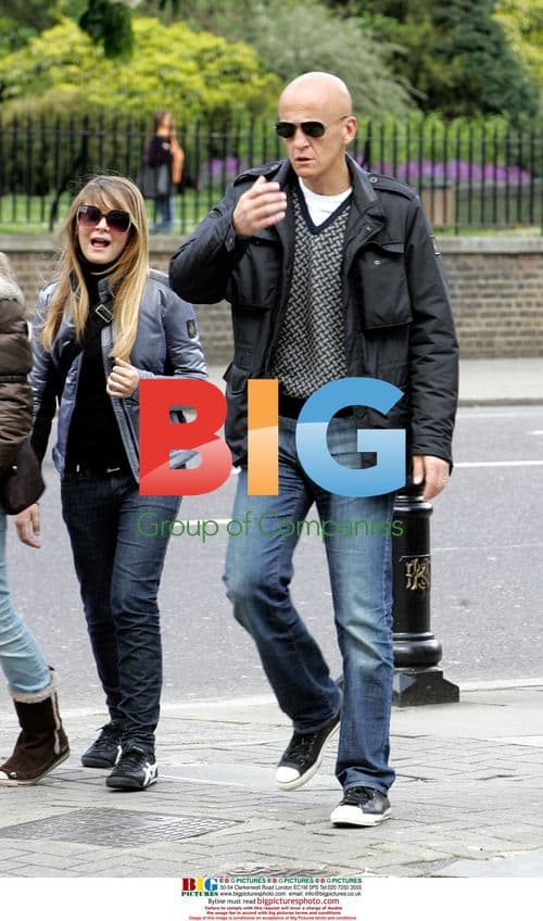 Retired Italian Ref Pierluigi Collina & Family Shopping