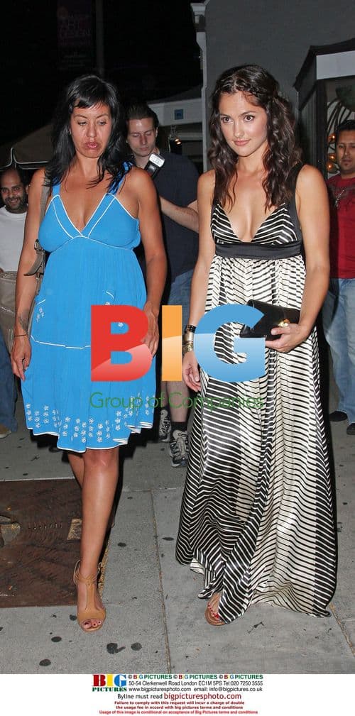 Minka Kelly Signs Autographs at Villa Lounge