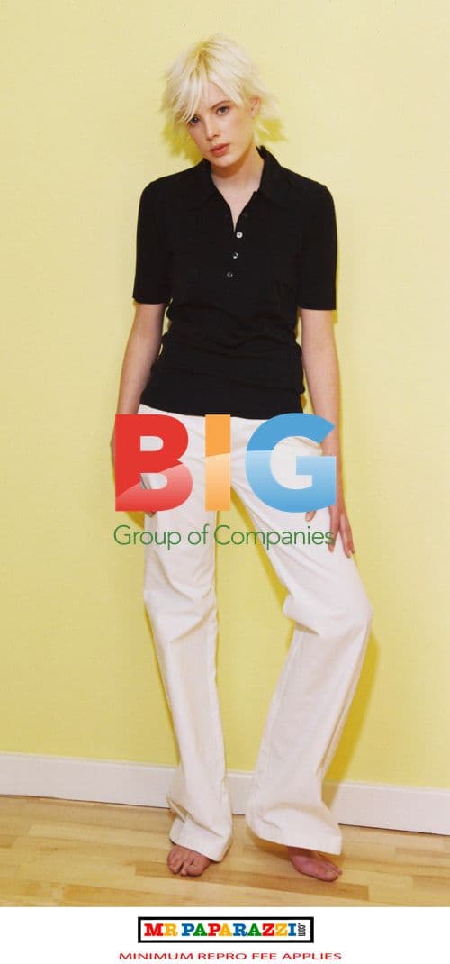 Agyness Deyn in London Studio, 2001