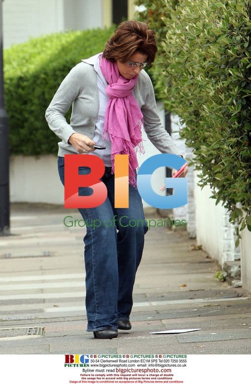 Pregnant FIVE News presenter Natasha Kaplinsky