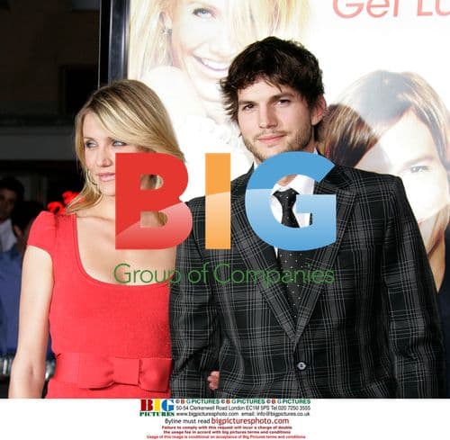 CAMERON DIAZ & ASHTON KUTCHER at 'What Happens In Vegas' Premiere