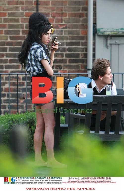 Amy Winehouse's Troubles Pile Up