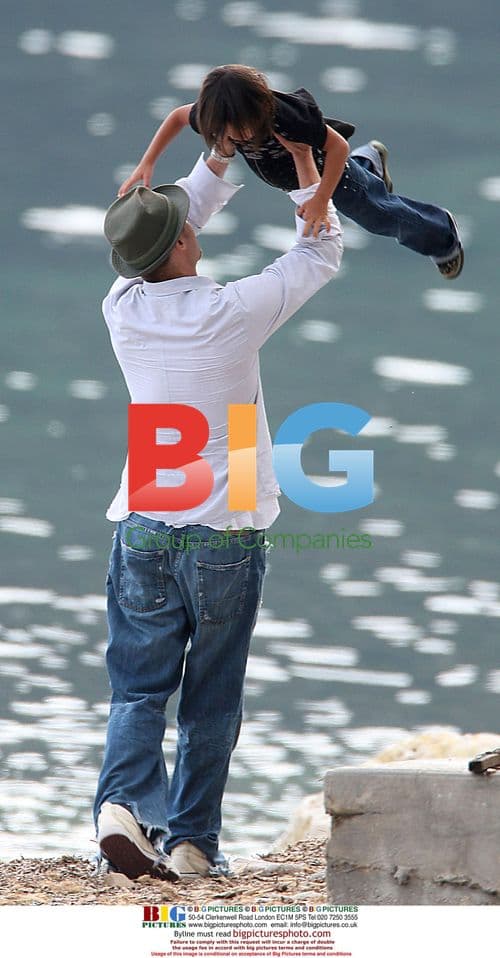 Angelina Jolie and Brad Pitt Take Family Walk