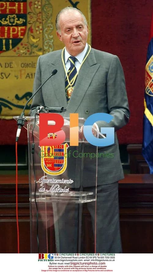 Spanish Royal family attends homage
