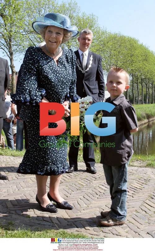 Queen Beatrix visits Drenthe