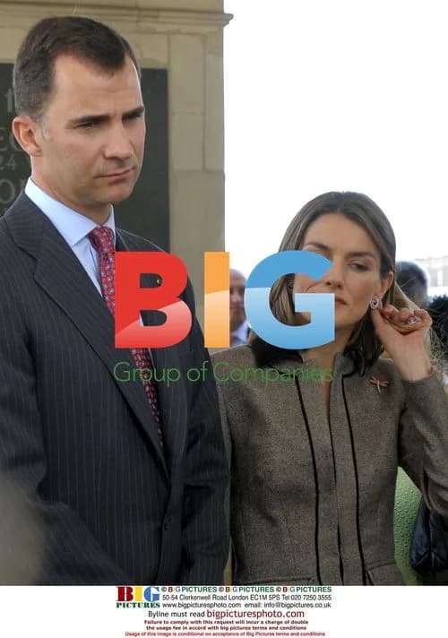 Spanish Royals Visit Tomb of Unknown Soldier