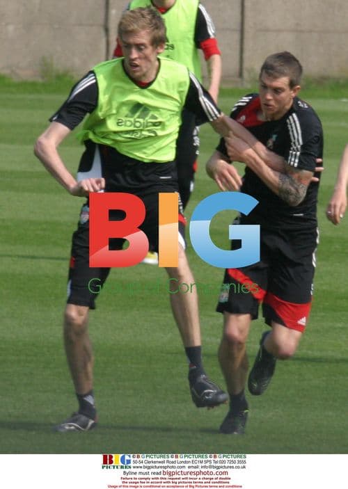 Liverpool Players Train Before Finale