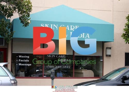 Kelly Brook and mum get waxed in LA