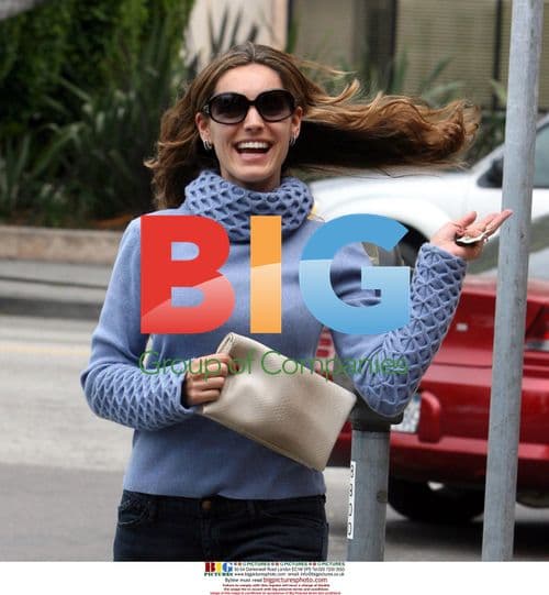 Kelly Brook and mom get waxing in LA