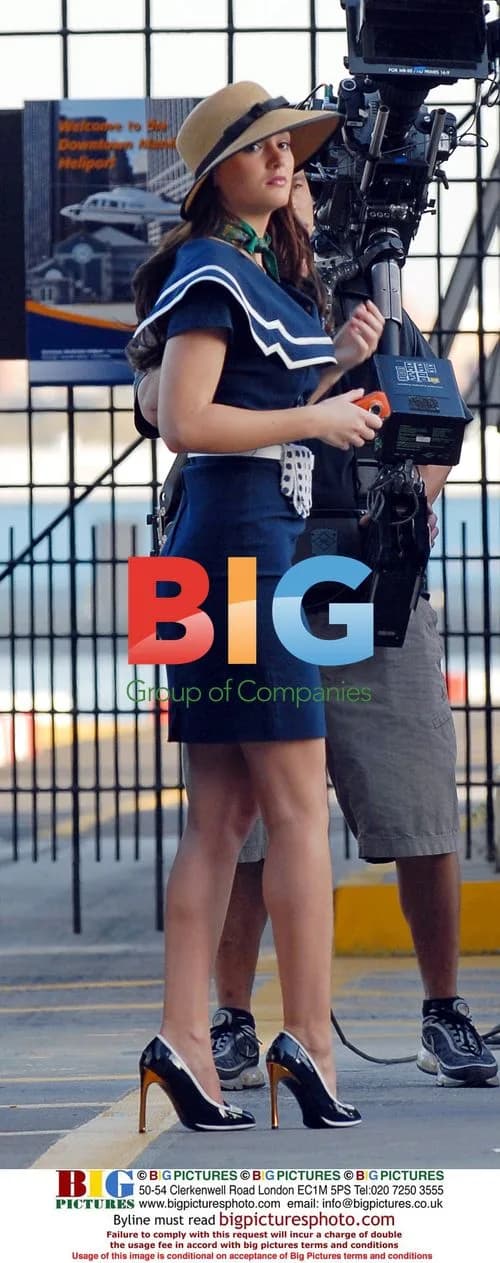 Leighton Meester filming 'Gossip Girl' in NYC