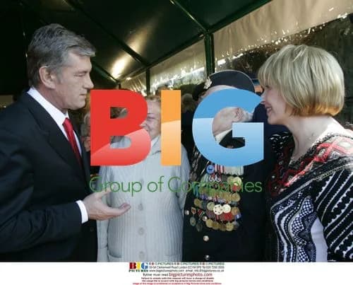 Ukraine President Yushchenko at WWII Museum in Kiev