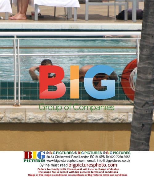 Jennifer Aniston and John Mayer in Miami