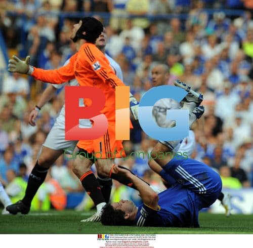 Chelsea v Bolton: Ballack takes tumble