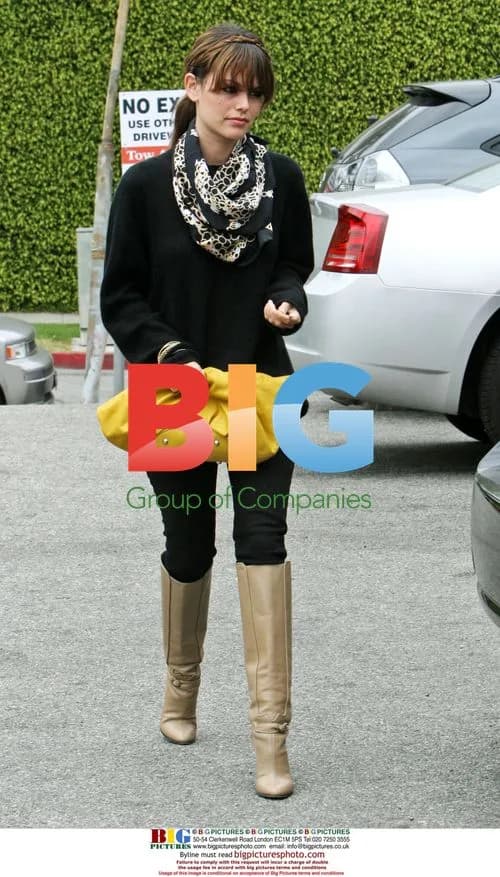 Rachel Bilson out for lunch