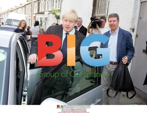 Mayor Boris Plants 10,000 Trees in London