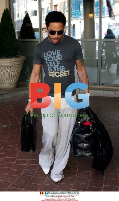 Lenny Kravitz leaving London hotel