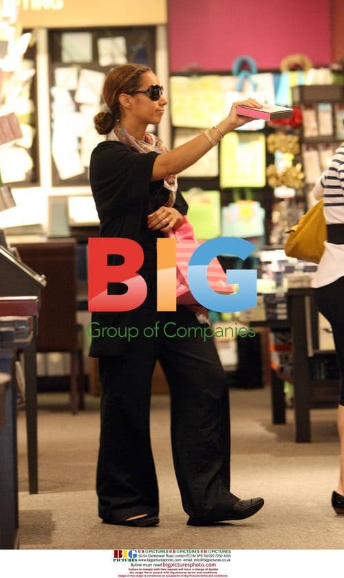 Leona Lewis Goes Shopping in LA