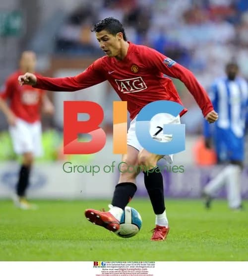 Cristiano Ronaldo Celebrates Premier League Trophy