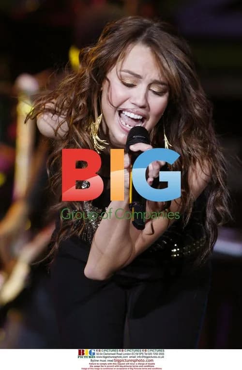 Miley Cyrus Performs at 2008 Wango Tango