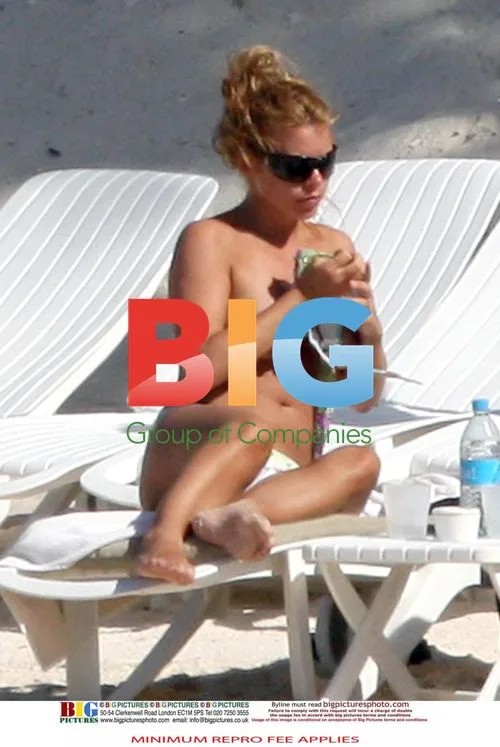 Billie Piper and Laurence Fox on holiday