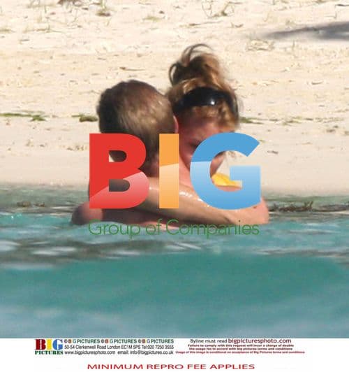 Billie Piper and Laurence Fox Enjoy Holiday