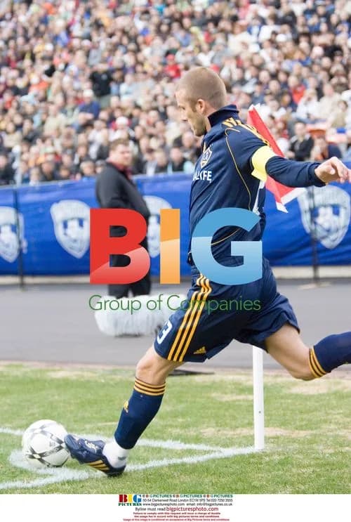 David Beckham kicks corner shot
